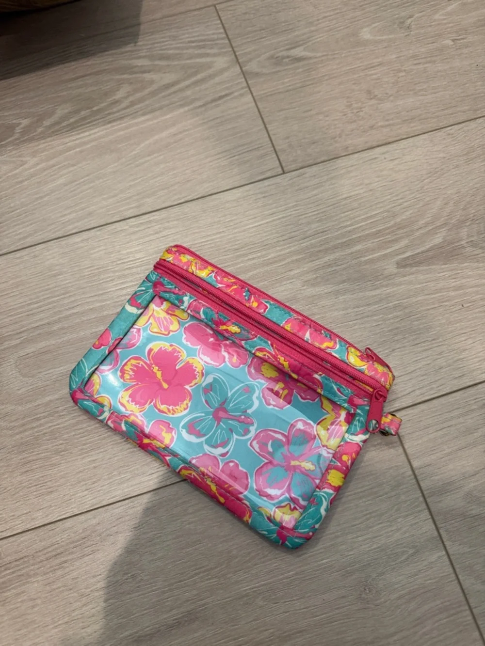 Cute wristlet/bag